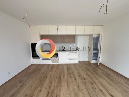Pronájem bytu 1+kk 34 m² - Фото 2