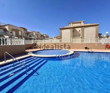 Alquiler de chalet adosado en Aguas Nuevas - Photo 1