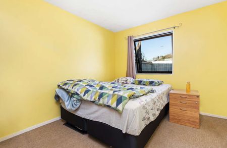 3-Bedroom Unit in Sydenham, Christchurch - Photo 3