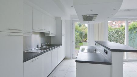 Huis te huur in Woluwe-Saint-Pierre - Photo 2