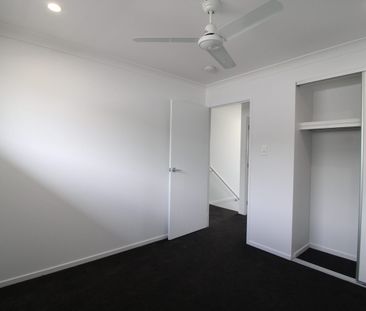 Elegant & Inviting - Photo 3