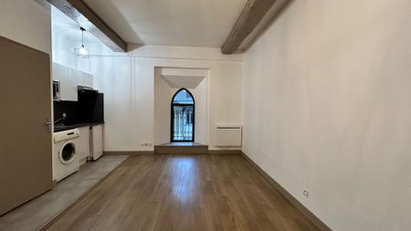 Location Appartement 1 pièce 32m² - Photo 3