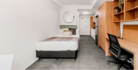 Deluxe Single Studio ( Window) - Photo 2