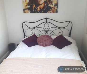 1 bedroom in a house share to rent - Photo 6