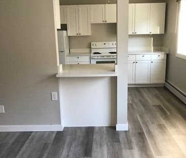 Hillcrest Manor - Photo 6