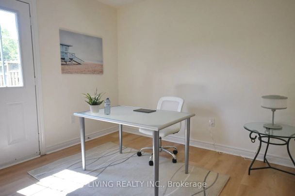 Condo Townhouse For Lease | N9255946 - Photo 1