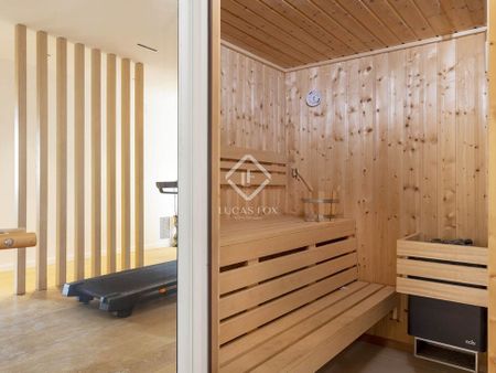 Barcelona, Catalonia 08002 - Photo 3