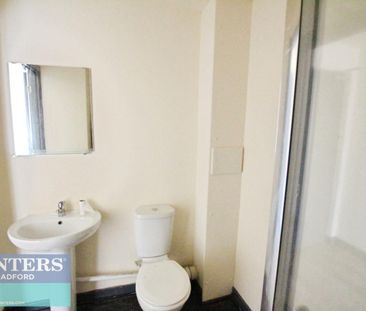 1 bedroom Flat To Let - Photo 4