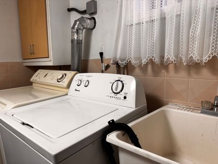 For Lease - 103 Ranstone Gardens Unit# Main, Toronto, Ontario - Photo 3