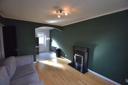 2 bedroom semi-detached house to rent - Photo 4