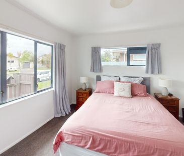 Milson - 2 Bedrooms - Photo 6