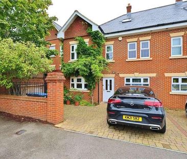Lavender Road, Woking, Surrey, GU22 - Photo 3