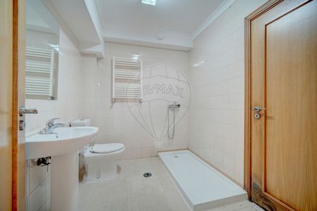 Moradia T4 em Lisboa - Photo 3