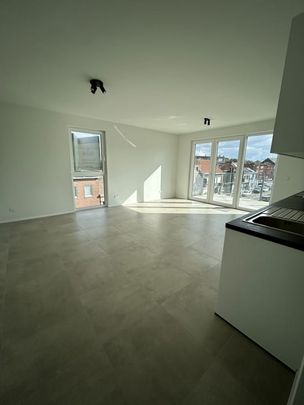 Appartement te huur - Photo 1