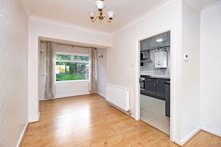 3 bedroom semi-detached house to rent - Photo 3