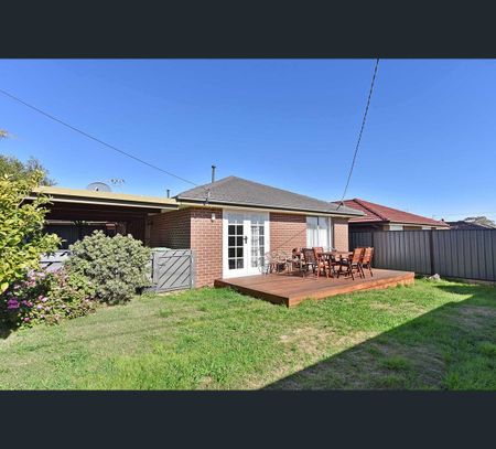 35 Kenny St, Westmeadows, Vic 3049 - Photo 5