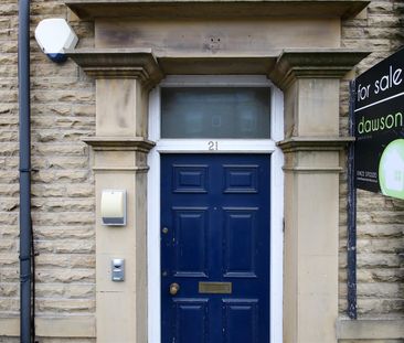 2 bed apartment to rent in Catherine Street, Elland - Photo 1