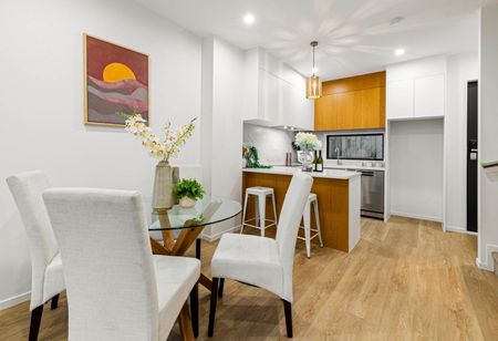 Pakuranga Heights - 2 Bedrooms with 1.5 Bathrooms - Photo 5