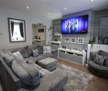 2 bedroom terraced house to rent - Photo 2