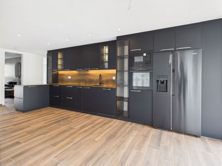 Neubau-Traum in Menziken Lichtdurchflutete 4.5-Zimmer-Wohnung mit Stil und Komfort - Photo 4