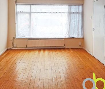 Bryon Gardens, Tilbury, rm18 - Photo 3