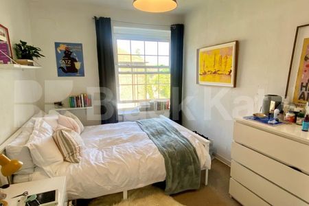 Bright and Airy in the Heart of SE1 - Photo 4