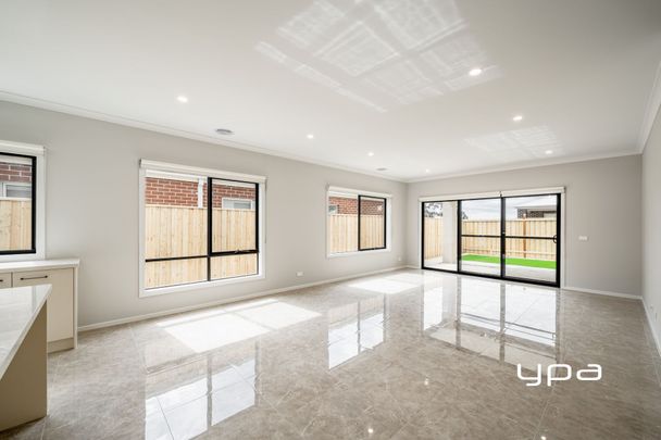 BRAND NEW PROPERTY IN SUNBURY- EVERYTHING YOU COULD WANT. - Photo 1