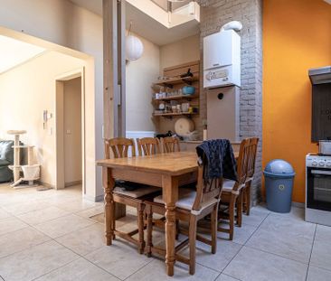 Appartement te huur in Tournai voor € 700 met 1 slaapkamer - Photo 3