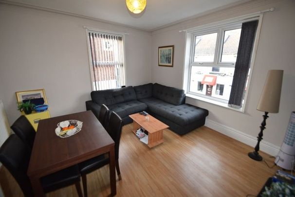 2 bedroom house share to rent - Photo 1