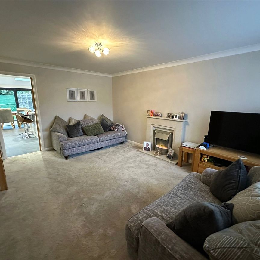 Netherhouse Moor, Church Crookham, Fleet, Hampshire, GU51 - Photo 1