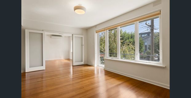 Flexible Living in a Prime Location - Photo 1