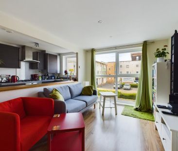 2 bedroom apartment to rent - Photo 2