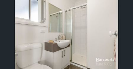 Low maintenance living! - Photo 3