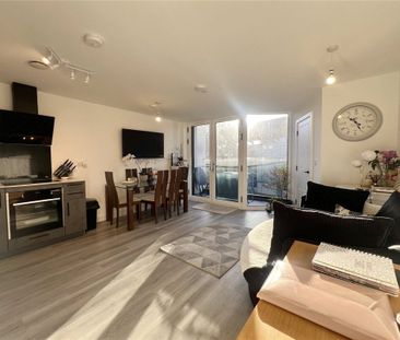 Commercial Road, Poole, Dorset, BH14 - Photo 1