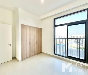 Massive 4BR + Maids + Study Villa | Next to Beach - Photo 2