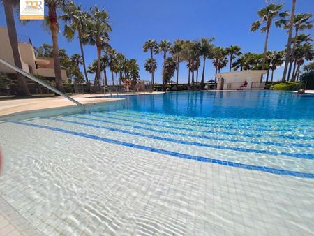 1 room luxury Flat for rent in Estepona, Andalusia - Photo 5