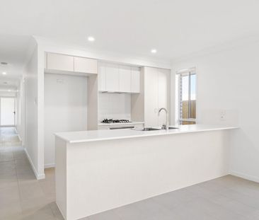 Immaculate Home - Photo 3