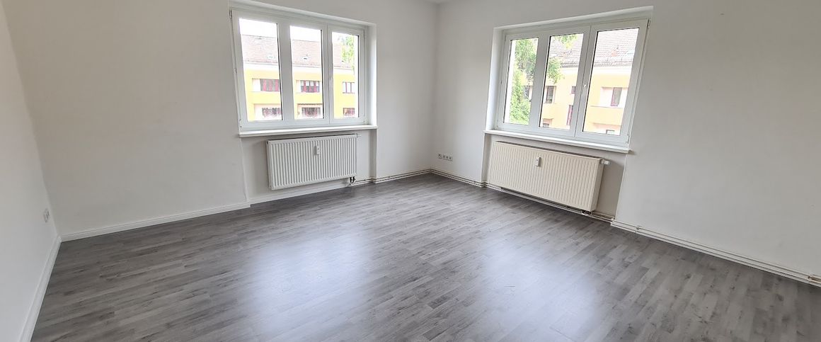 Großzügig geschnitten, mit Einbauküche - Jetzt Herbst Angebot nutzen! - Foto 1