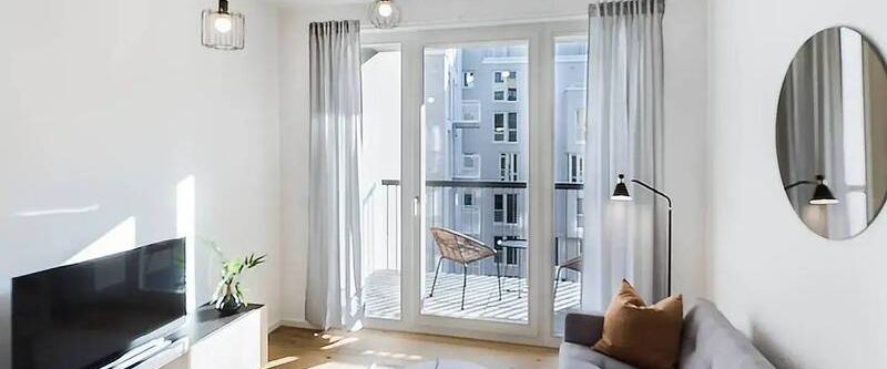 Voll möblierte luxuriöse 2 Zimmer-Wohnung in Prenzlauerberg mit Balkon - Photo 1