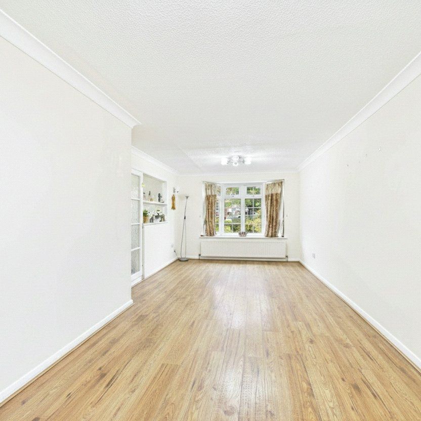 3 bedroom House in Cranbrook Drive, Maidenhead - Photo 1