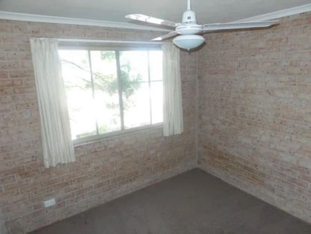 “SPACIOUS TWO BED UNIT IN QUIET BLOCK AND CONVENIENT LOCATION” - Photo 2