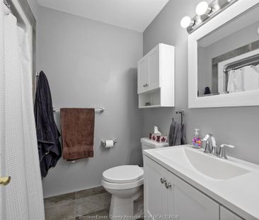 For Lease - 399 ST. PETER Street, Lakeshore, Ontario - Photo 1