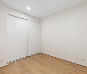 G07/52 Dow Street, Port Melbourne VIC 3207 - Apartment For Rent | D... - Photo 6