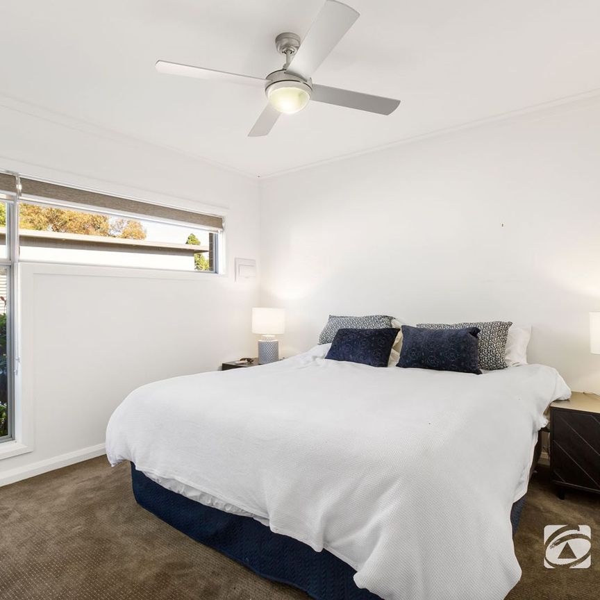 Stunning Two Bedroom Fully Furnished Townhouse - Available May 2026 - Photo 1