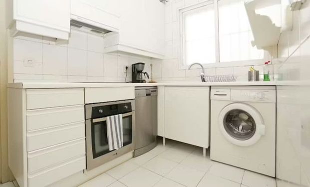 Avenida de Alberto Alcocer, Madrid, Community of Madrid 28036 - Photo 1