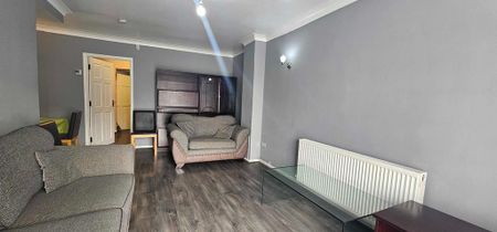 3 bedroom terraced house to rent - Photo 3