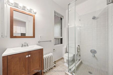 440 Avenue Road #101 - Photo 2