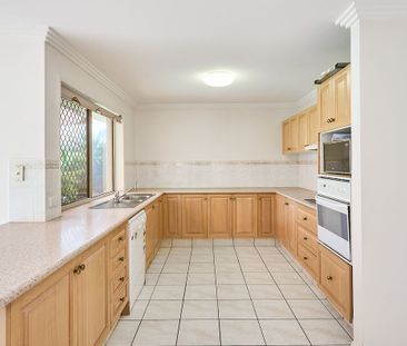 23 Deborah Avenue, Benowa, QLD 4217 - Photo 2