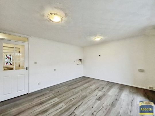 Emmanuel Close, IP28 7PE - Photo 1