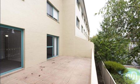 Handy Position Inner South Location - Photo 4